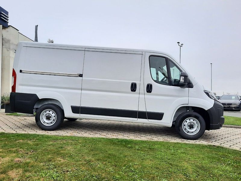Peugeot Boxer (2026) FG 3300 L2H1 BHDi 140k M6 - fotka 4 z 22