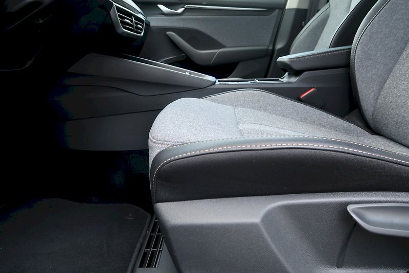 Škoda Octavia (2024) Combi TOP SELECTION 1,5 TSI M- - fotka 13 z 32