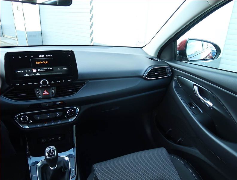 Hyundai i30 (2024) 1.0 T-GDI, Serv.kniha, Navi - fotka 8 z 19