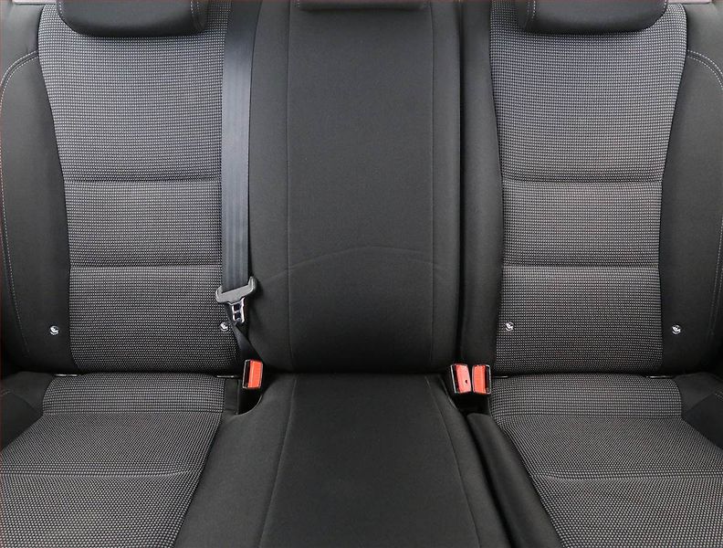 Hyundai i30 (2016) 1.6 CRDi, Tempomat - fotka 10 z 16