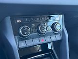 Škoda Karoq (2025) Drive 1,5TSI 110kW 6-ti. st. m - náhled 24