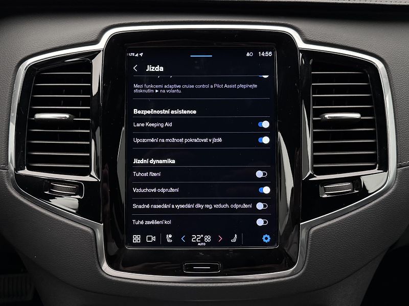 Volvo XC90 B5 AWD PLUS DARK CZ 1.maj - fotka 40 z 46