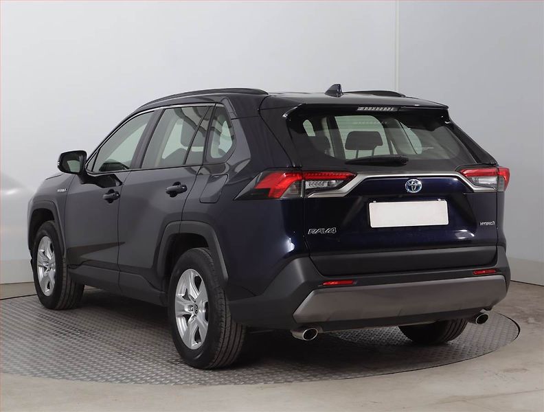 Toyota RAV4 (2022) Business 2.5 Hybrid - fotka 4 z 19