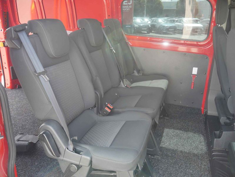 Ford Transit Custom (2019) 2.0TDCi L2H2 5míst, ČR - fotka 10 z 16