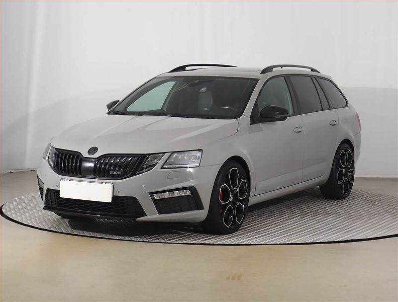 Škoda Octavia (2019) RS 2.0 TSI - fotka 2 z 27
