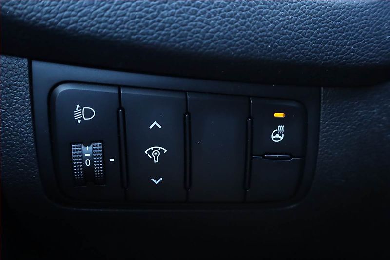 Kia Ceed (2014) 1.4 CVVT, Serv.kniha, Tempomat - fotka 22 z 24