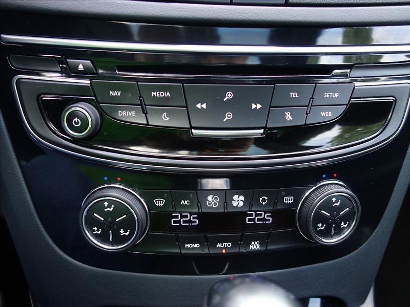 Peugeot 508 2,0 133kW ALLURE AUTOMAT - fotka 20 z 33