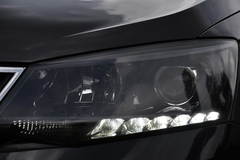 Škoda Fabia 1.2 TSi STYLE,KLIMA,VÝHŘEV,PDC - fotka 7 z 46