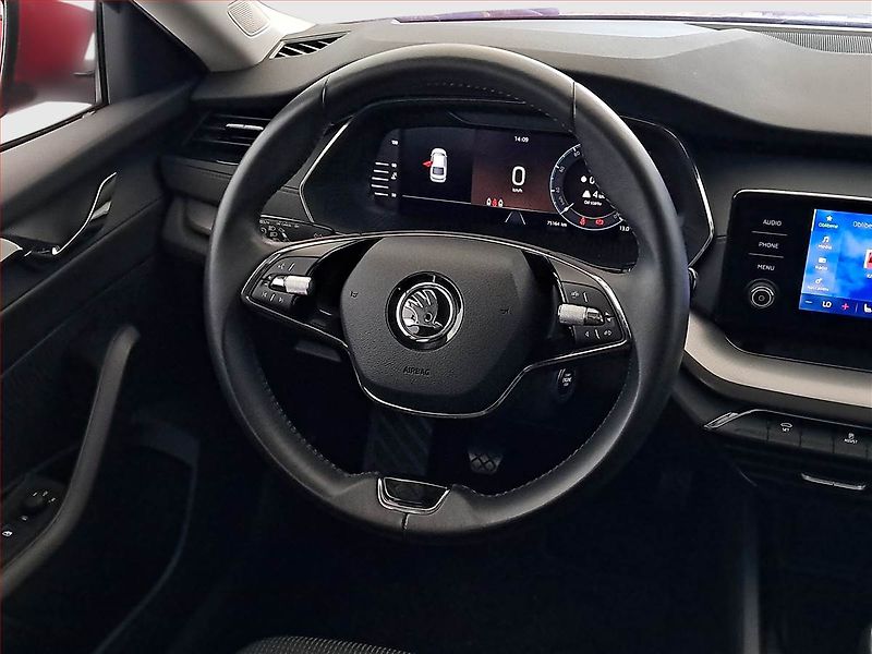 Škoda Octavia (2021) 1.5 TSI, Tempomat - fotka 14 z 19