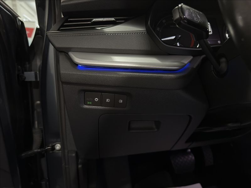 Škoda Octavia 1,5   TSI DSG 110KW CLEVER TOP - fotka 15 z 41