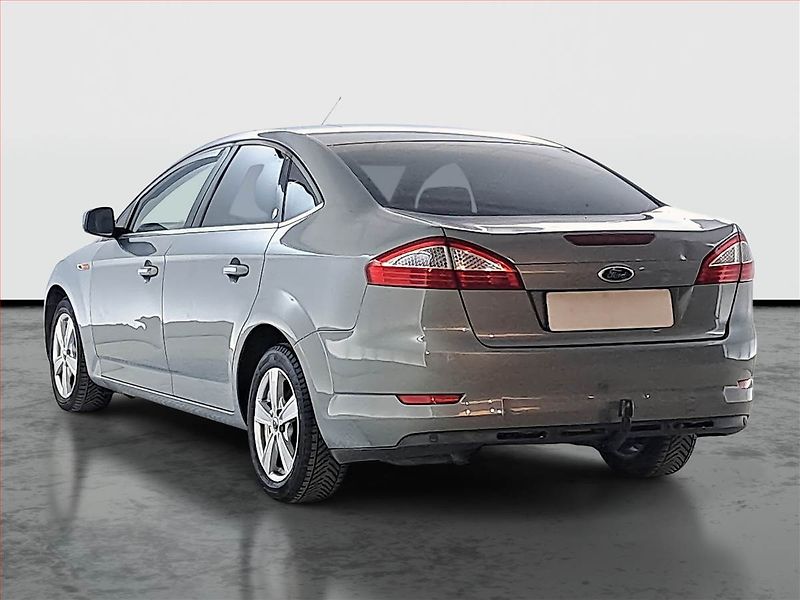 Ford Mondeo (2007) 2.0 TDCi, Automat, po STK - fotka 4 z 19