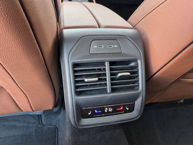 Škoda Superb (2025) Laurin & Klement 2.0 TDI 142kW - fotka 32 z 35