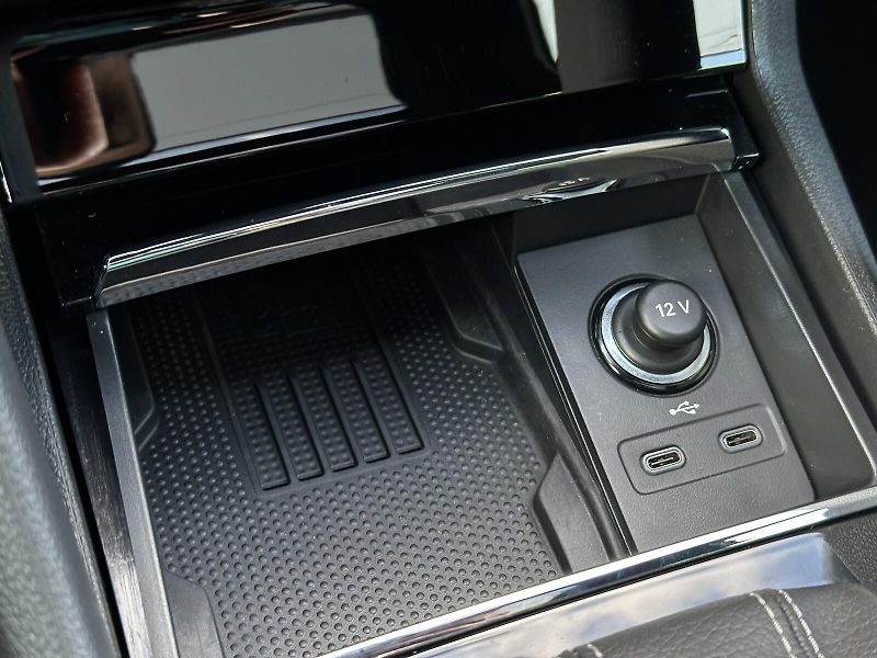 Škoda Karoq 2.0TSi DSG 4x4 Sportline 190PS - fotka 41 z 51