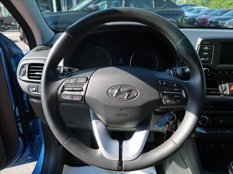 Hyundai i30 1,0 T-GDi,88kW,1majČR,serv.kn. - fotka 15 z 29