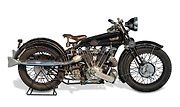 Motocykl Brough Superior SS100 při Motor Show v Paříži v roce 2018.