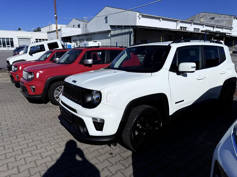 Jeep Renegade (2022) 1.3 T4 REZERVOVÁNO - fotka 40 z 43