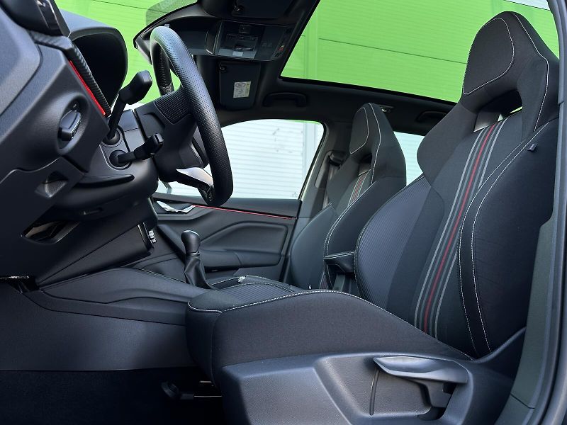 Škoda Kamiq 1.0TSi Monte Carlo 116PS Matri - fotka 14 z 46