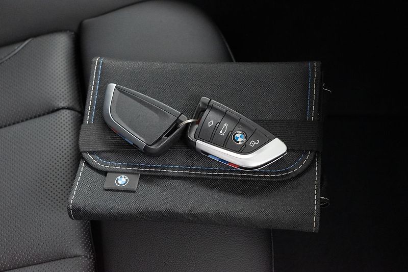 BMW Řada 3 320d xD ///M*ZÁRUKA*TAŽNÉ*ČR 1 - fotka 37 z 46