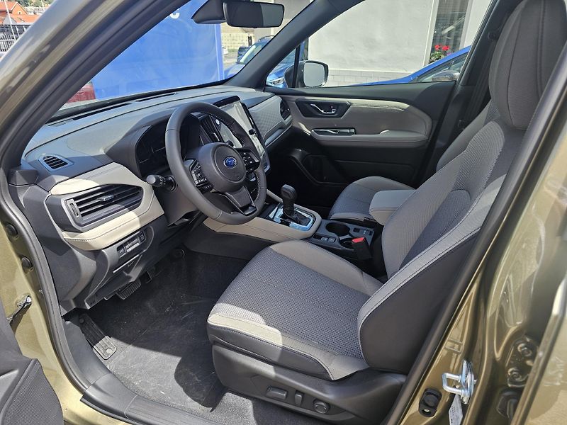 Subaru Forester (2026) Comfort MR26 -132.000 Kč - fotka 6 z 9