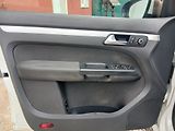 Volkswagen Touran 2.0 TDi - náhled 8
