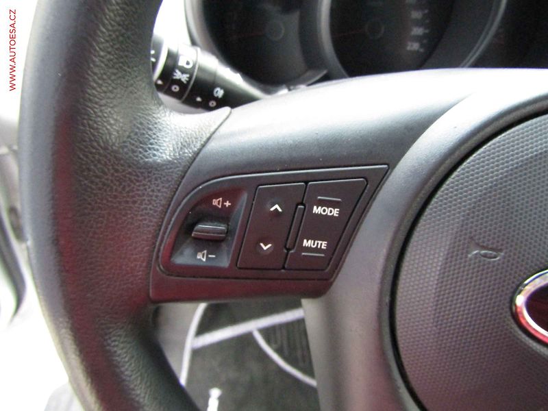 Kia Soul (2009) 1.6 i, ČR, Klima - fotka 12 z 16