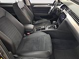 Volkswagen Passat (2018) R-Line 2.0 TDI, Automat, ČR - náhled 9