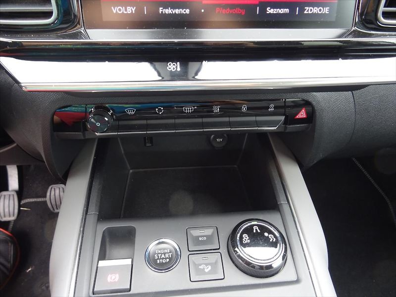 Citroën C5 Aircross 1,2 PT 96 kW, FEEL ,Led, Navi - fotka 20 z 39
