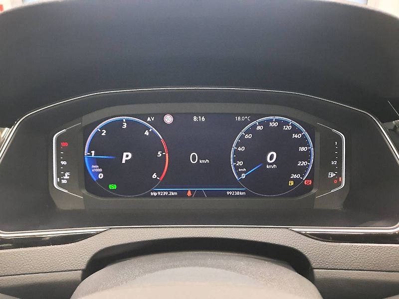 Volkswagen Passat Variant (2023) Business 2.0 TDI (110kW/150k) - fotka 15 z 30