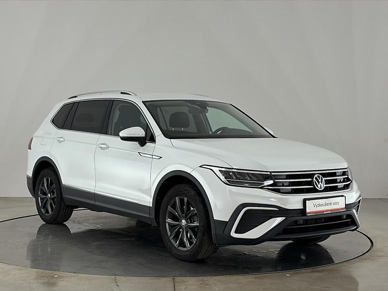 Volkswagen Tiguan Life DSG - fotka 14 z 30