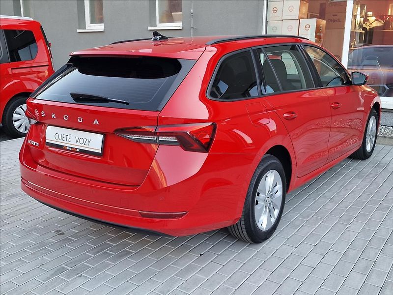 Škoda Octavia 2.0TDI DSG Ambition,ČR,1.Maj. - fotka 10 z 50
