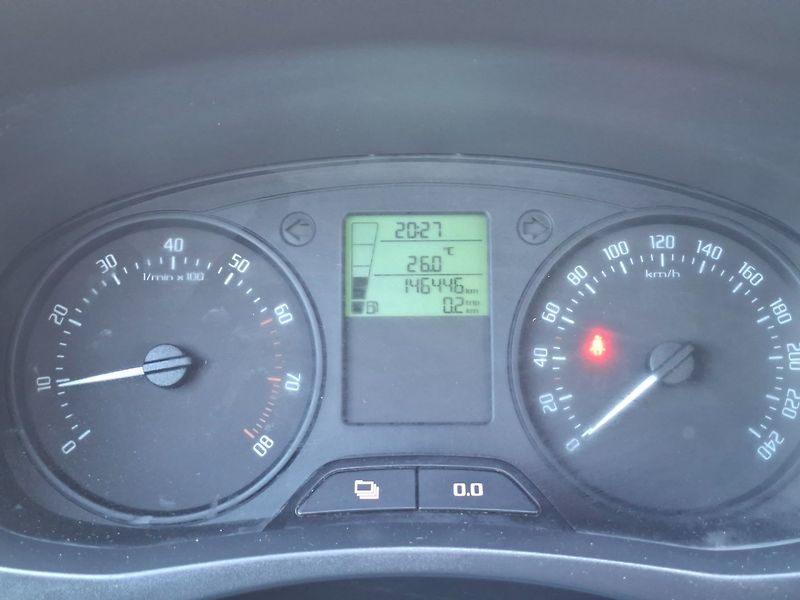 Škoda Fabia (2011) 1.2i 51kW -FACELIFT-KLIMA - fotka 16 z 36
