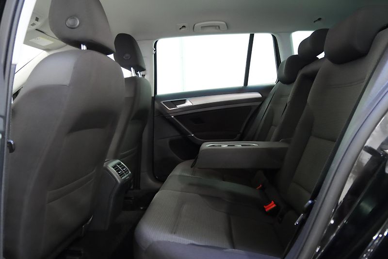 Volkswagen Golf - fotka 13 z 15