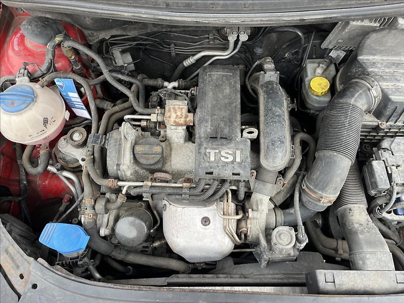 Škoda Fabia 1,2 TSi KLIMA 2x KOLA STK 1/28 - fotka 26 z 32