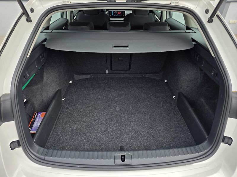 Škoda Octavia (2023) 2.0TDI AMBITION 1.MAJITEL ČR - fotka 17 z 20