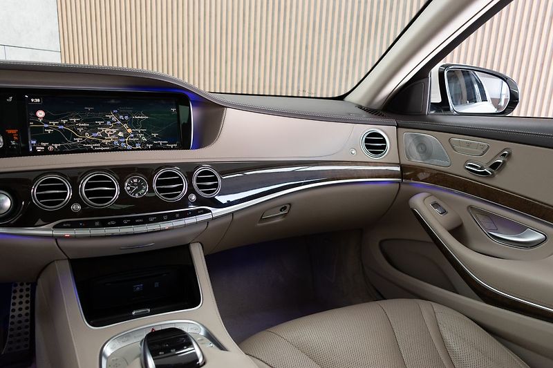 Mercedes-Benz Třídy S 350d 4MATIC*AMG*AIR-BALANCE*ČR - fotka 9 z 42