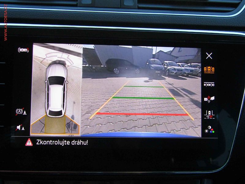 Škoda Superb (2022) 2.0 TDi 4x4, ČR, Style, DSG - fotka 18 z 26