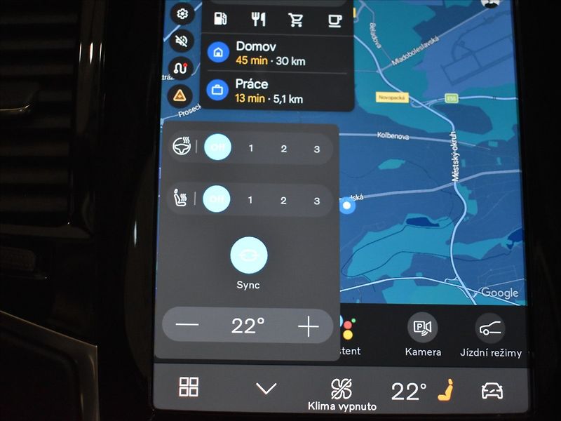 Volvo XC90 2,0 B5 AWD PLUS Bezklíč,Pano - fotka 17 z 23