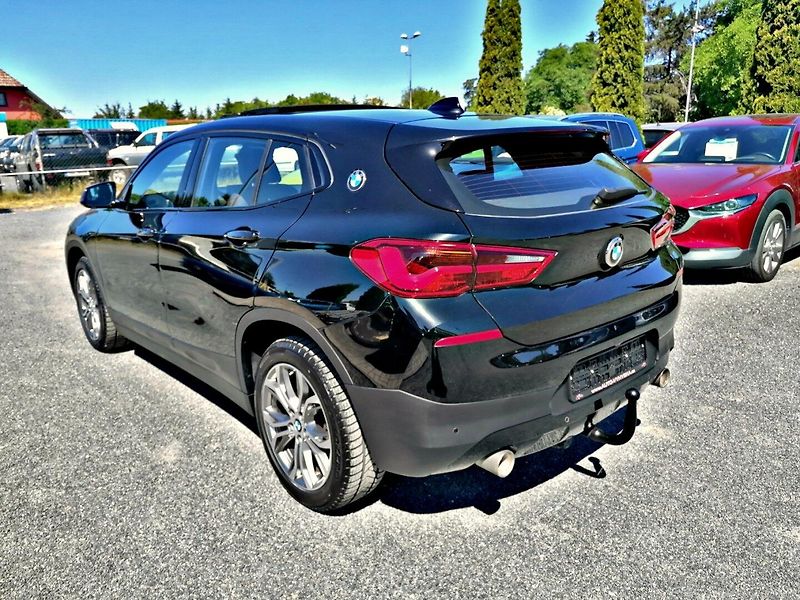 BMW X2 (2020) 2.0 20i 141kW A/T Kůže - fotka 5 z 36