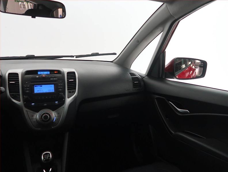 Hyundai ix20 (2012) 1.4 CVVT - fotka 8 z 16