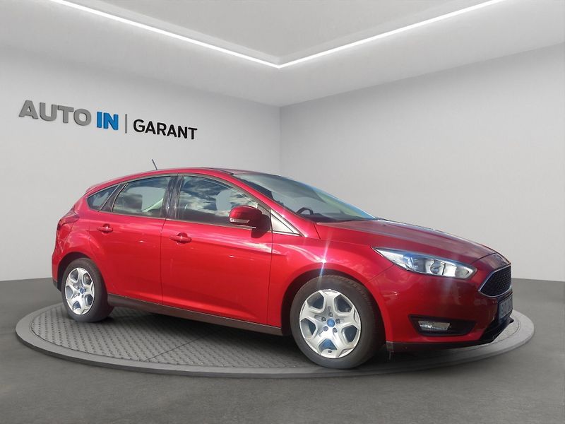 Ford Focus (2017) 1.0 74 kW, 1MAJ, ČR, SERVIS - fotka 7 z 12
