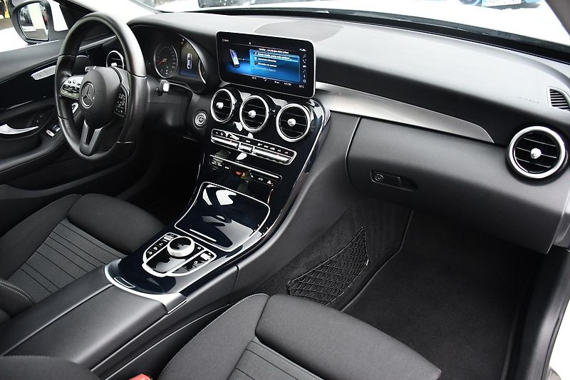 Mercedes-Benz Třídy C 200d PRAV. SERVIS MB 2xPNEU - fotka 13 z 55