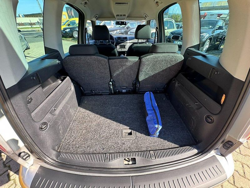 Škoda Roomster (2011) 1,2 TSI 77 KW KILOMETRY TAŽNÉ - fotka 38 z 50
