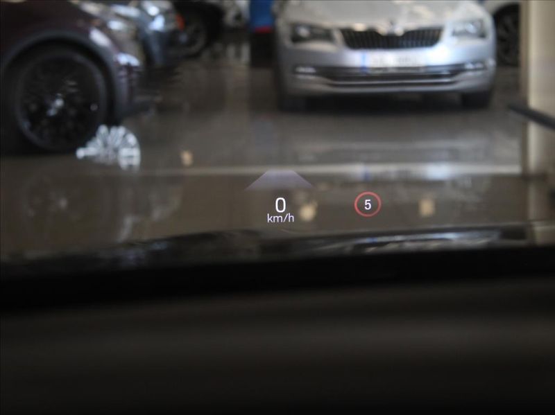 Ford Focus 1,5 EB 110kW AT Titan.X 1.maj. - fotka 10 z 24