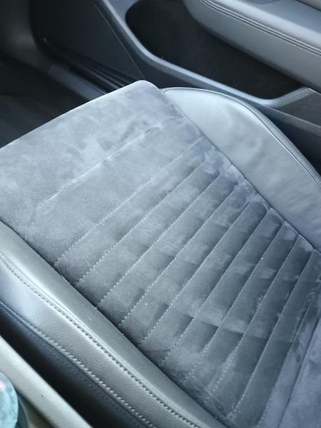 Volkswagen Passat Variant (2017) 2.0 TDi Highline - fotka 10 z 22