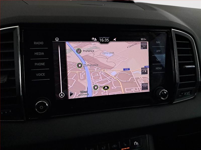 Škoda Karoq (2021) Style 1.5 TSI - fotka 17 z 18