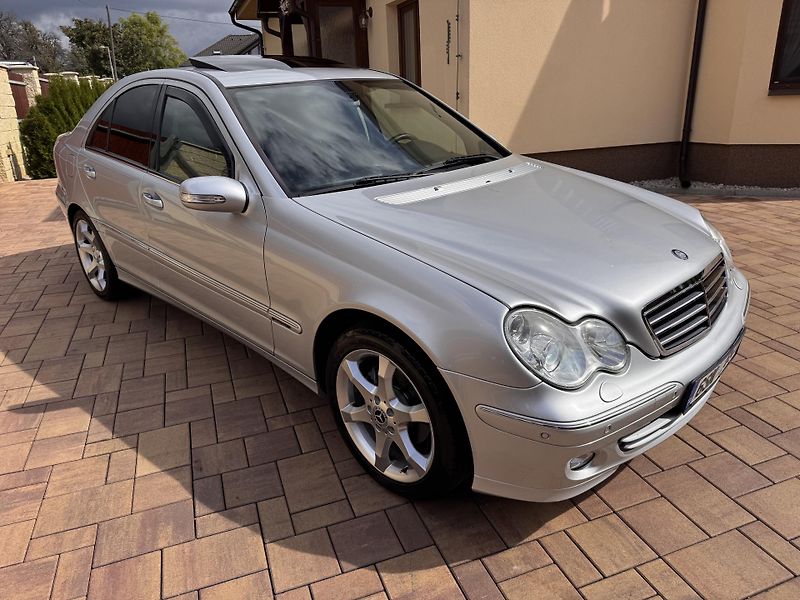 Mercedes-Benz Třídy C 200CDI 90Kw Sport Edition - fotka 3 z 25