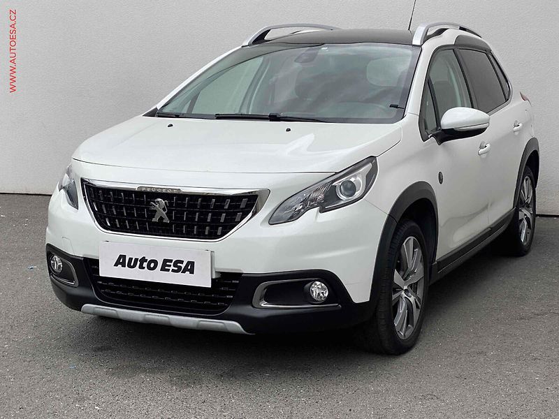 Peugeot 2008 (2018) 1.2 PT, Crossway, TZ, panor - fotka 3 z 18