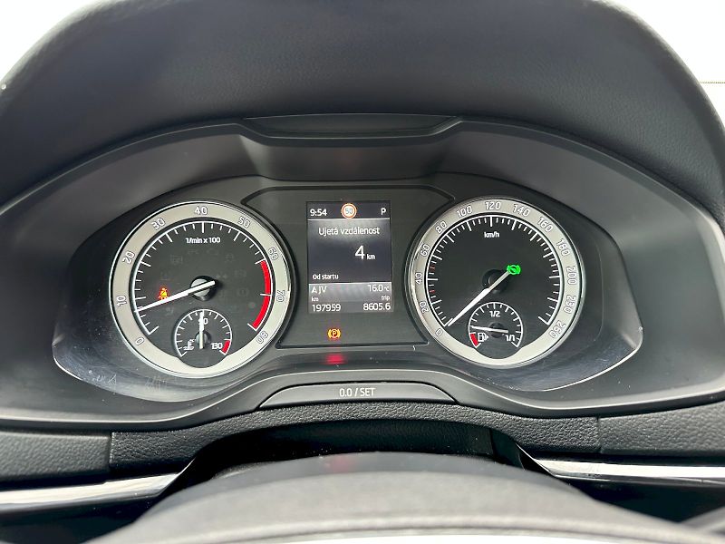 Škoda Karoq (2021) 1.5 TSI 110 kW ACT Style DSG - fotka 12 z 23