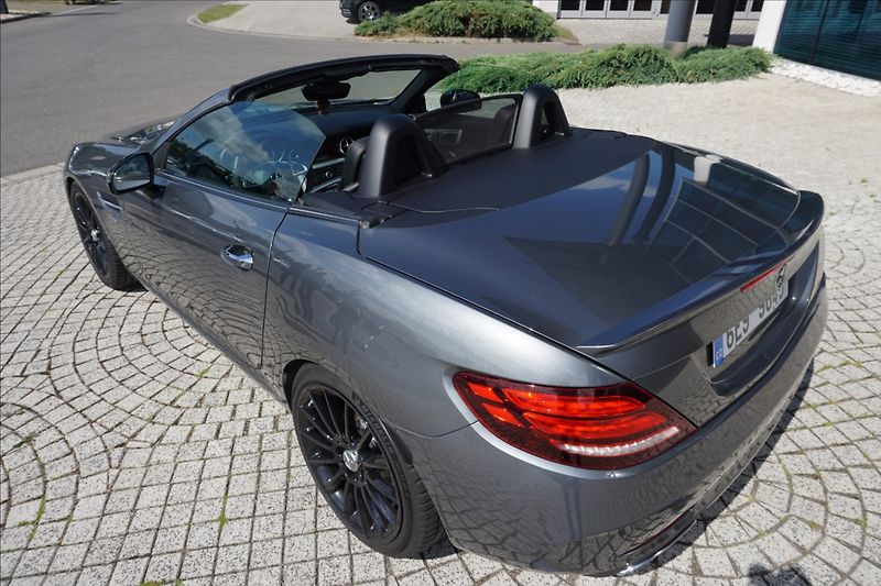 Mercedes-Benz SLC 3,0 AMG 43 - fotka 18 z 20