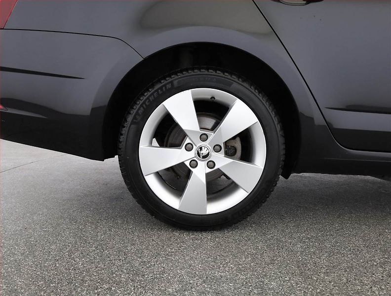 Škoda Octavia (2018) Style 1.8 TSI, Automat - fotka 19 z 19